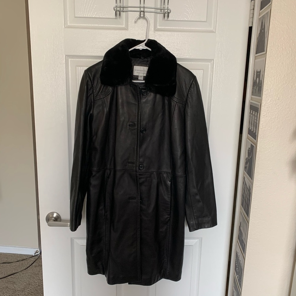 Worthington genuine lambskin jacket w/ fur collar